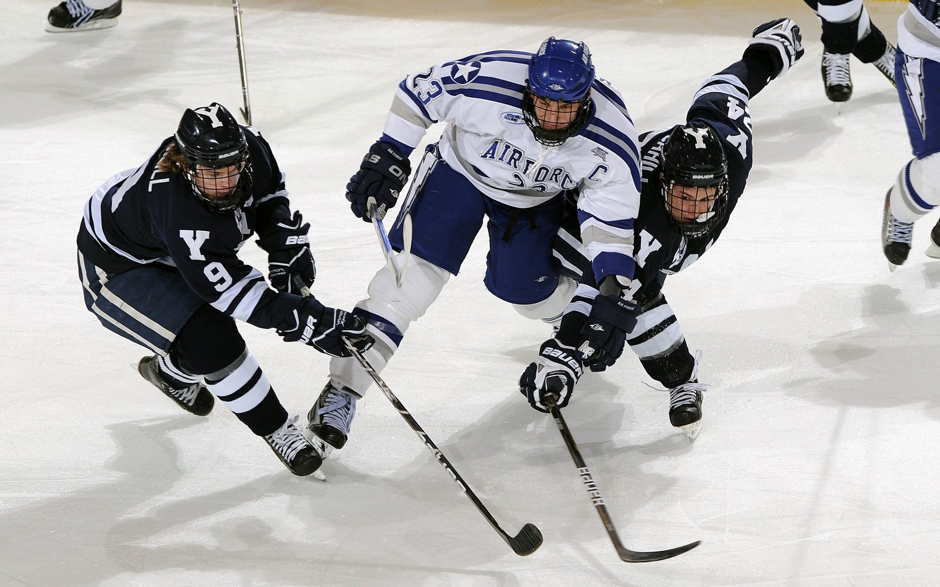 球队在比赛中强调体能恢复确保连战不怯,球队体能训练
